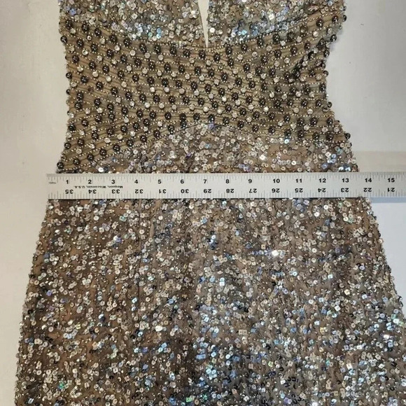 BG Haute Women's Silk V-Neck Silver Floor Length Sequin Evening Gown Size 0 NWOT - Picture 14 of 16